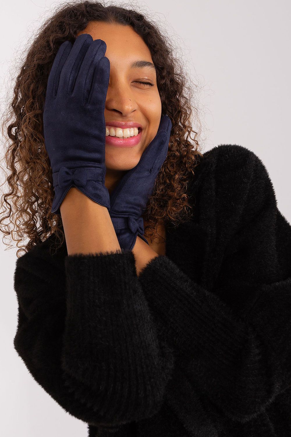  Gloves model 191352 AT 