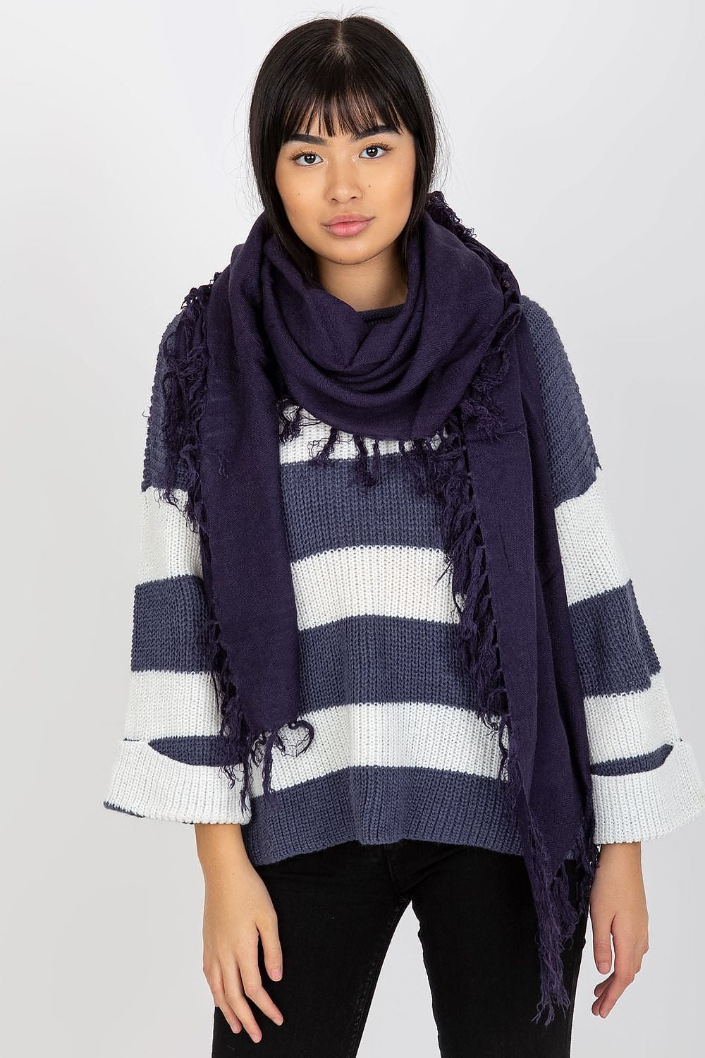  Shawl model 174882 AT 
