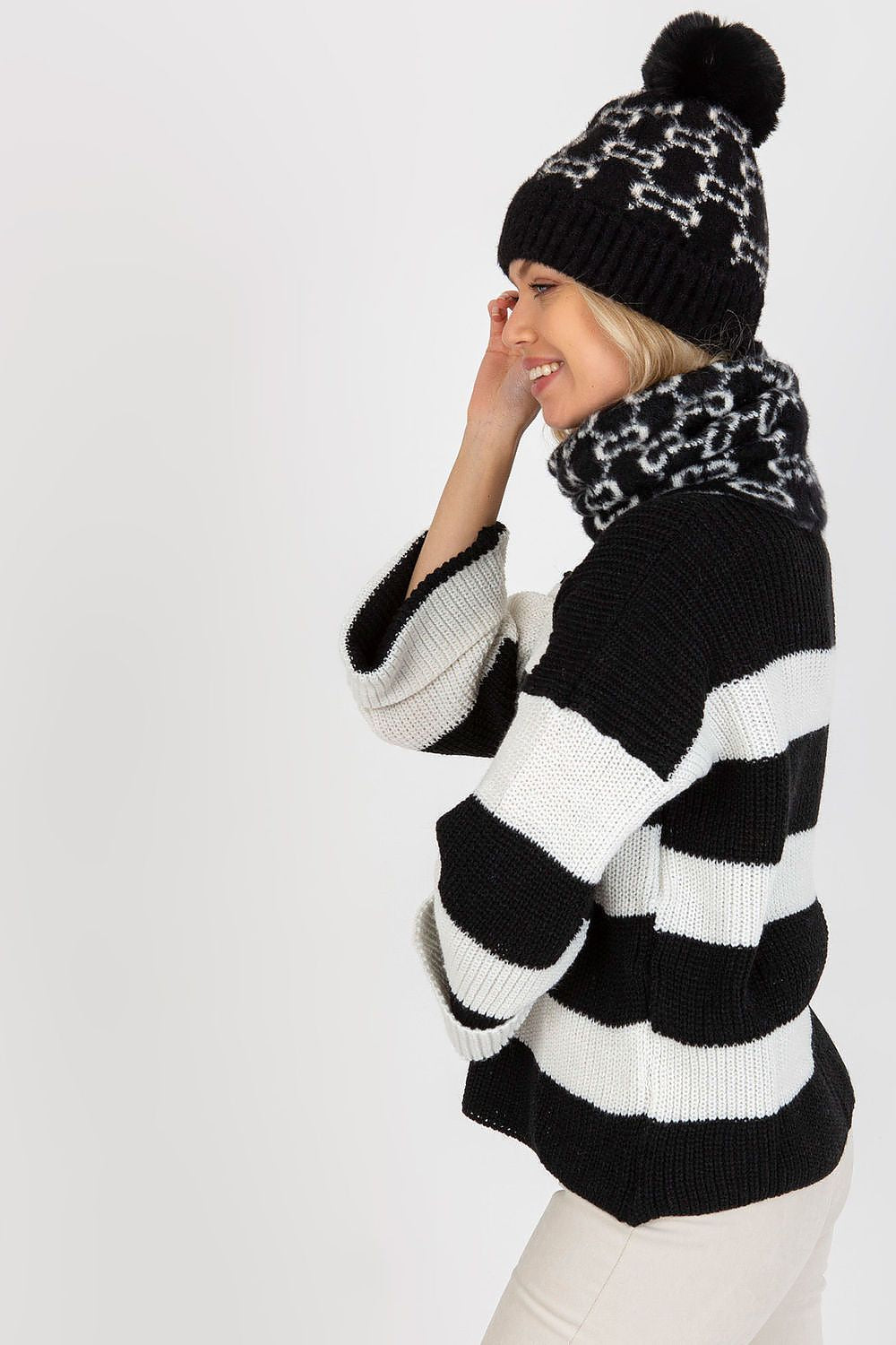  Cap model 185912 AT 